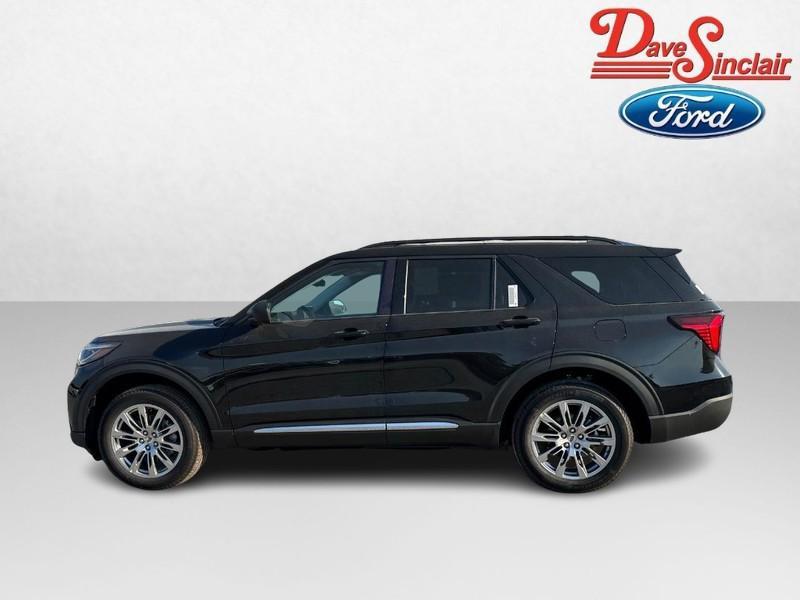 new 2025 Ford Explorer car, priced at $42,654
