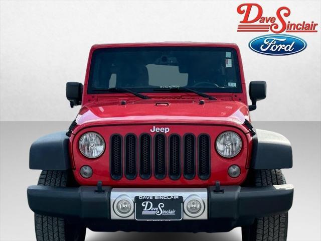 used 2015 Jeep Wrangler Unlimited car, priced at $15,995