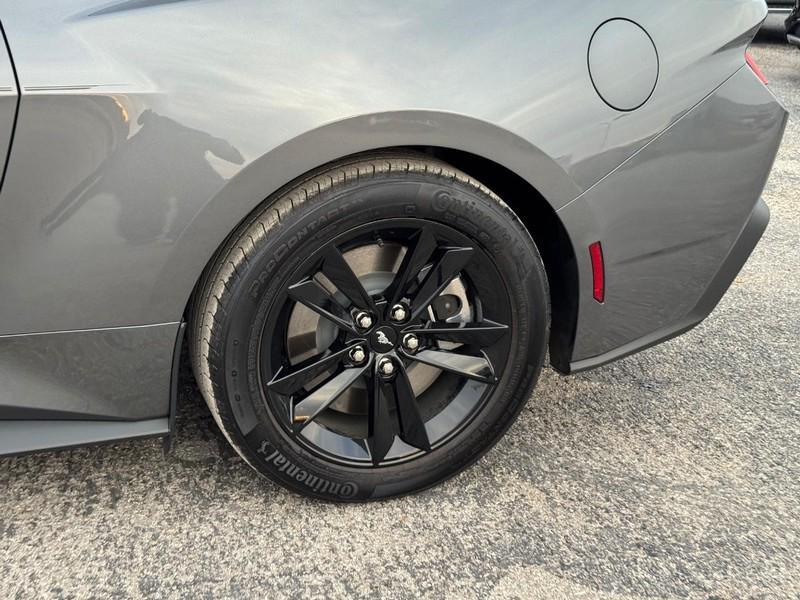 used 2025 Ford Mustang car, priced at $41,995