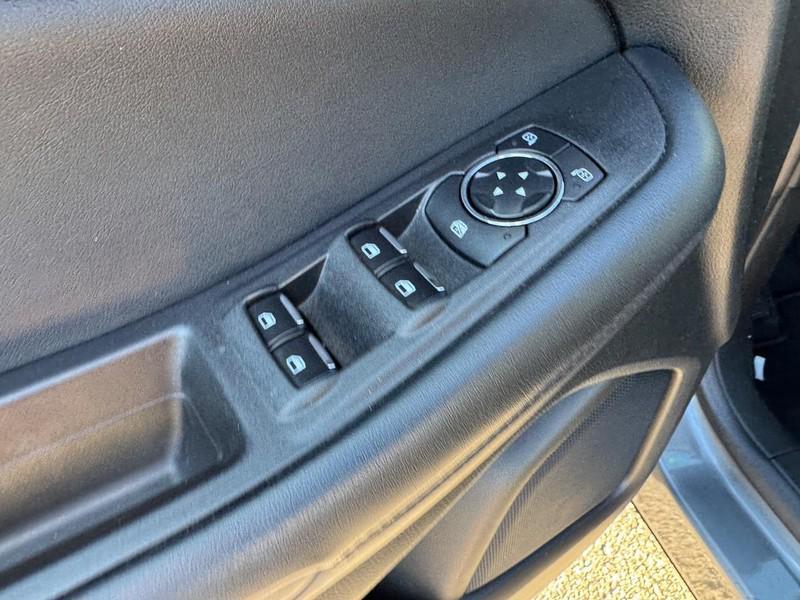 used 2023 Ford Edge car, priced at $30,519