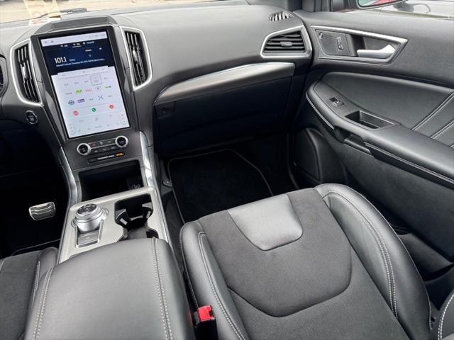 used 2024 Ford Edge car, priced at $38,995