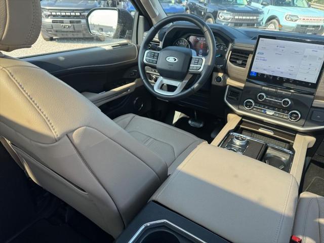 used 2024 Ford Expedition car, priced at $59,995