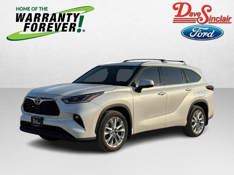used 2023 Toyota Highlander car, priced at $40,333