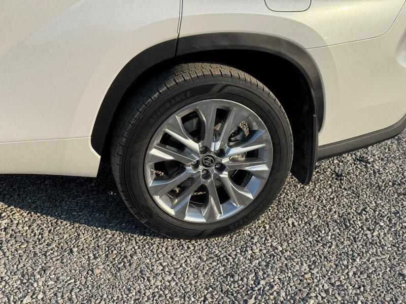 used 2023 Toyota Highlander car, priced at $40,333