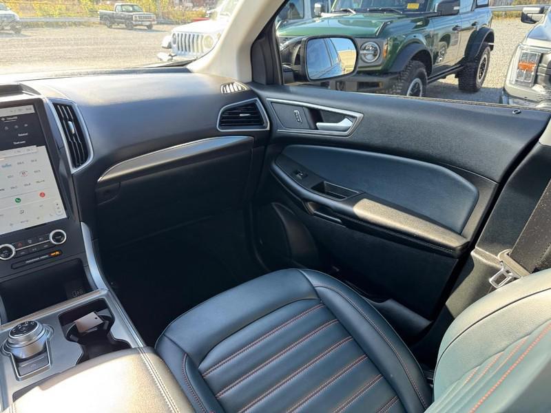 used 2024 Ford Edge car, priced at $29,995
