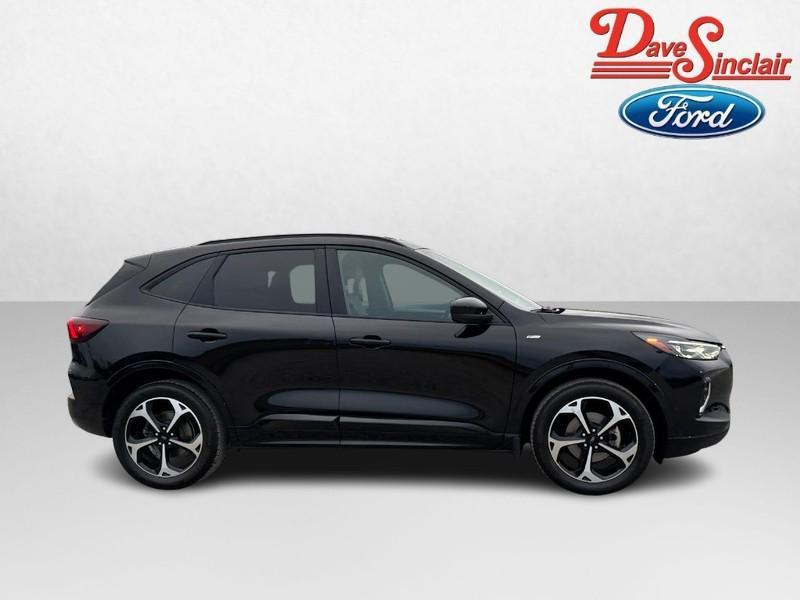 used 2023 Ford Escape car, priced at $27,995