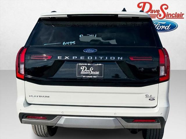new 2025 Ford Expedition car, priced at $77,174