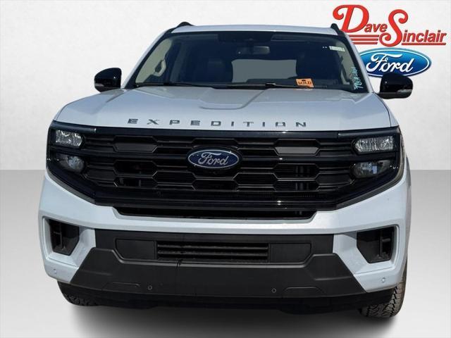 new 2025 Ford Expedition car, priced at $68,074