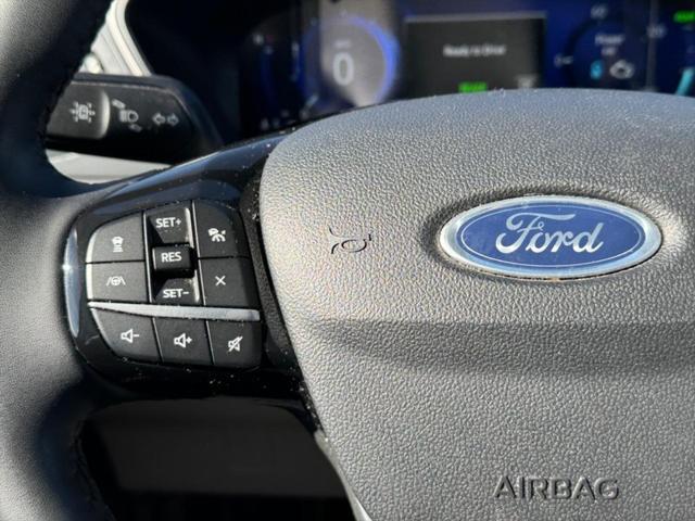 used 2022 Ford Escape car, priced at $25,995