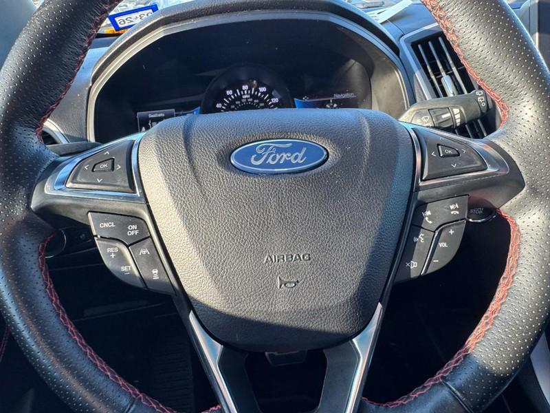 used 2022 Ford Edge car, priced at $28,995