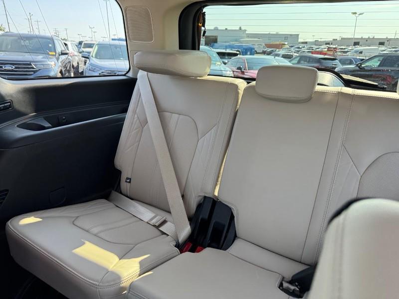 used 2024 Ford Expedition car, priced at $65,995