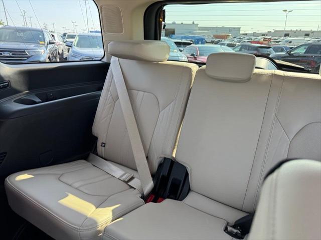 used 2024 Ford Expedition car, priced at $65,995