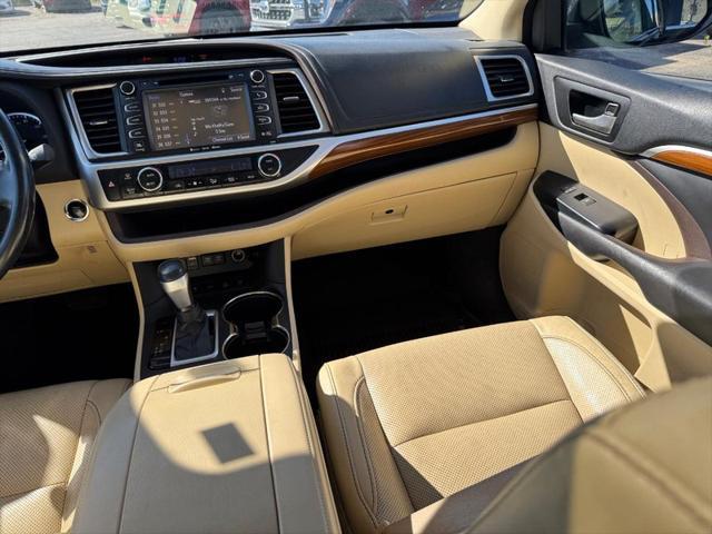used 2017 Toyota Highlander car, priced at $22,444