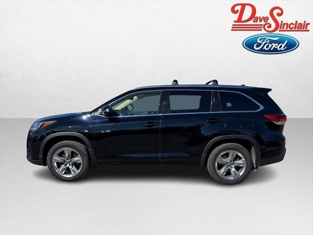 used 2017 Toyota Highlander car, priced at $22,444