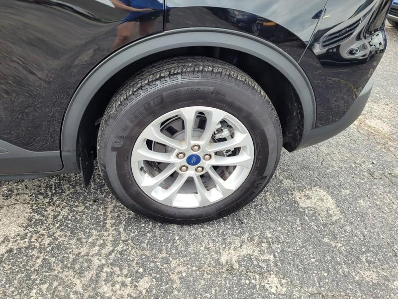 used 2022 Ford Escape car, priced at $22,222