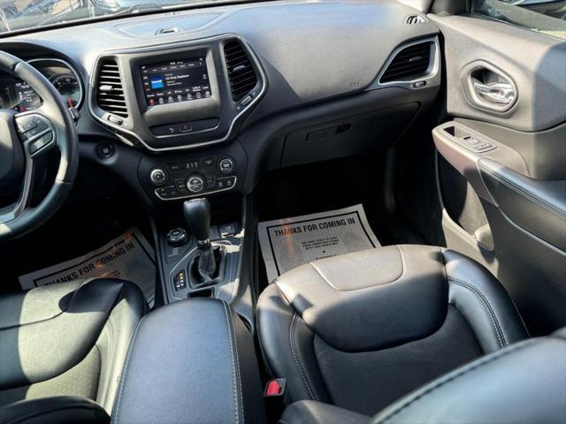 used 2019 Jeep Cherokee car, priced at $17,995