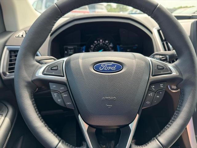 new 2024 Ford Edge car, priced at $39,623