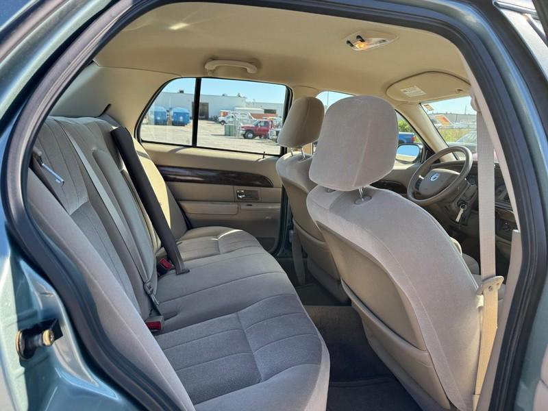 used 2005 Mercury Grand Marquis car, priced at $14,995