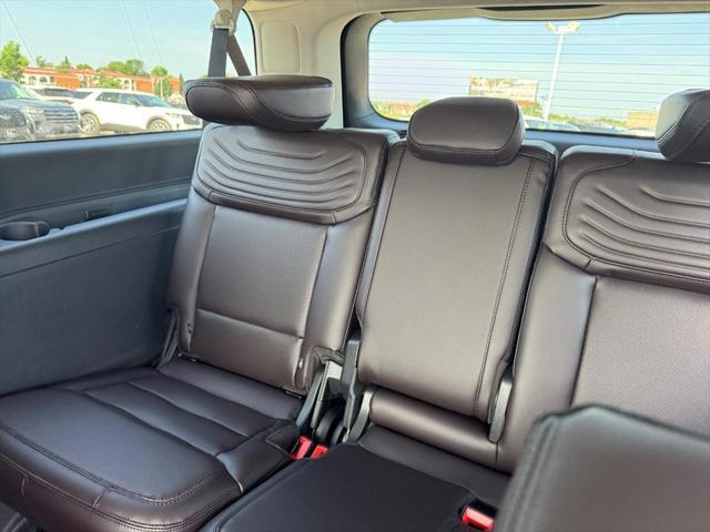 new 2025 Ford Expedition Max car, priced at $90,010