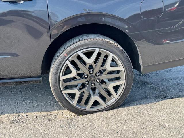 new 2025 Ford Expedition Max car, priced at $90,010