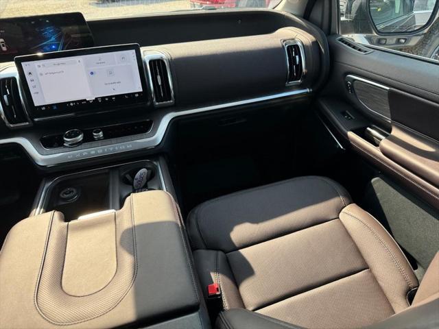 new 2025 Ford Expedition Max car, priced at $90,010