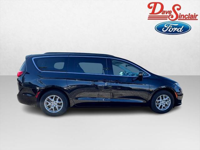 used 2022 Chrysler Pacifica car, priced at $23,333