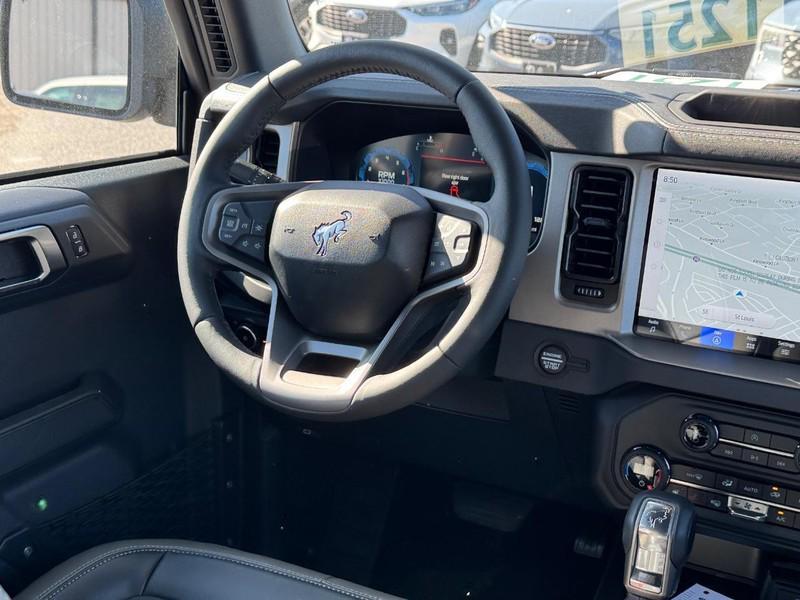 new 2025 Ford Bronco car, priced at $48,378