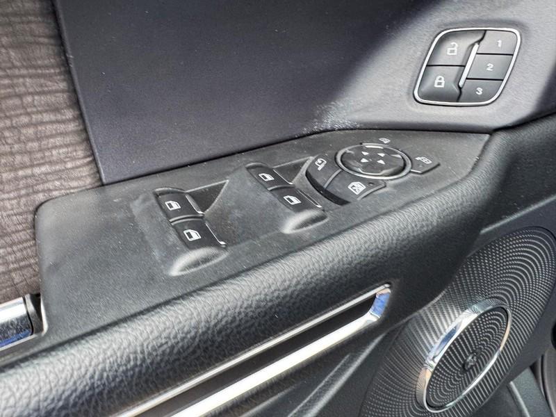 used 2021 Ford Expedition car, priced at $46,995