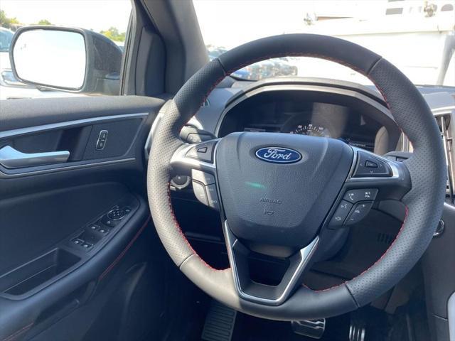 new 2024 Ford Edge car, priced at $40,565