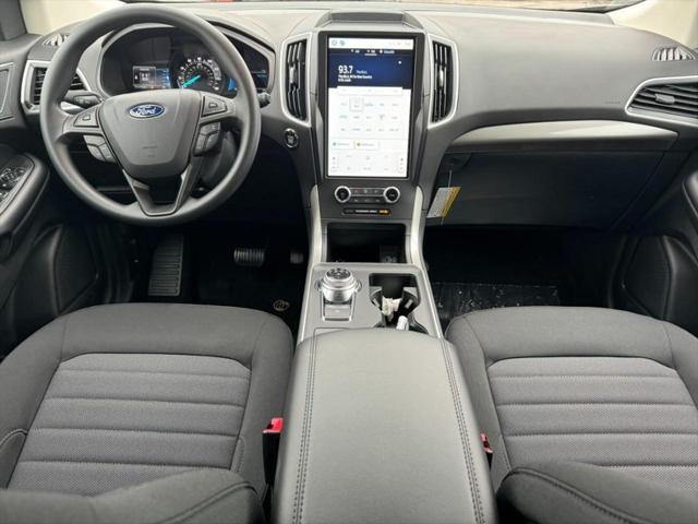 new 2024 Ford Edge car, priced at $33,408