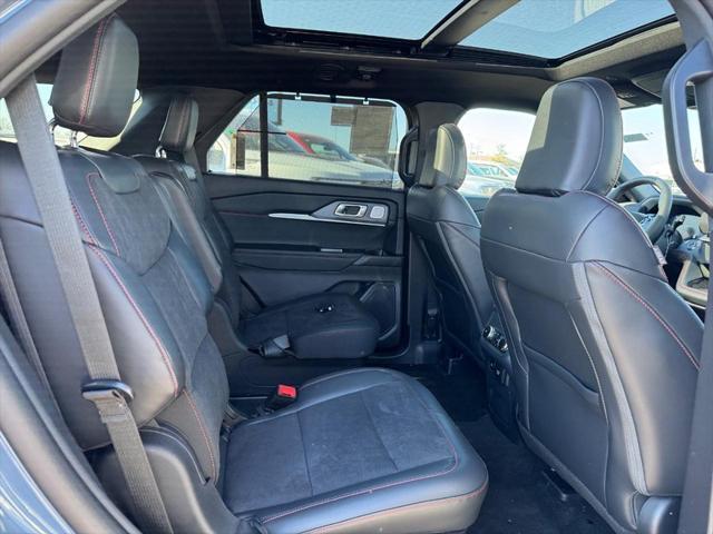 new 2025 Ford Explorer car, priced at $55,574