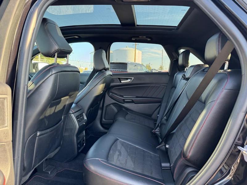 used 2024 Ford Edge car, priced at $32,995