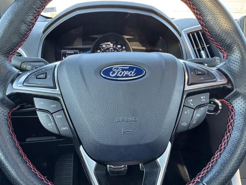 used 2024 Ford Edge car, priced at $32,995