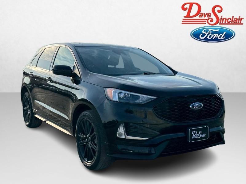 used 2024 Ford Edge car, priced at $32,995