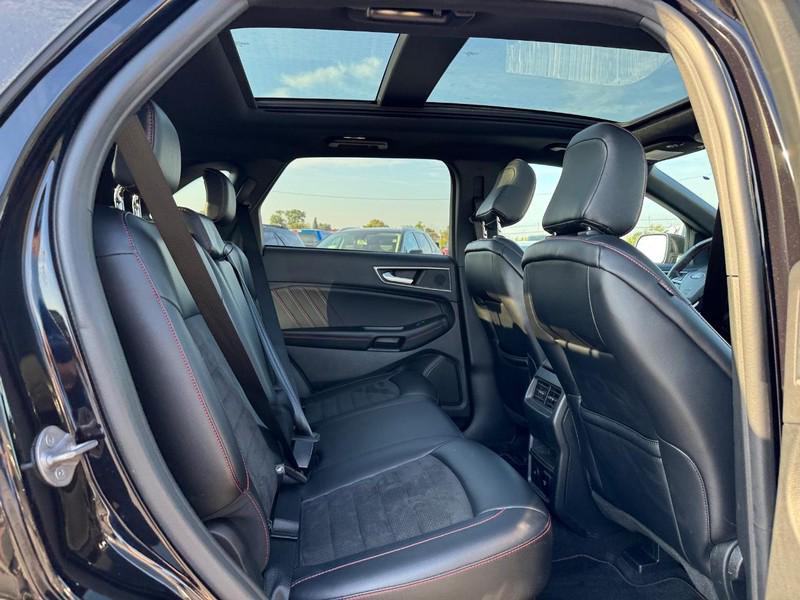 used 2024 Ford Edge car, priced at $32,995