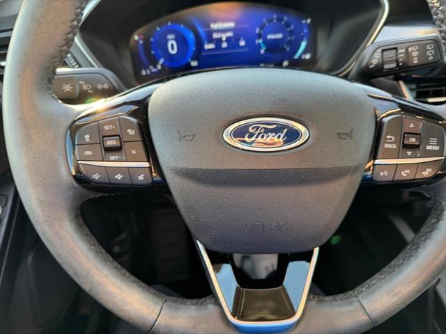 used 2022 Ford Escape car, priced at $27,995