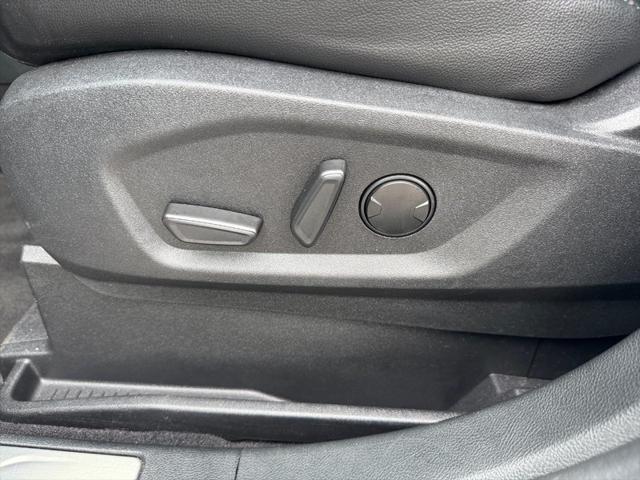 used 2023 Ford Edge car, priced at $26,995