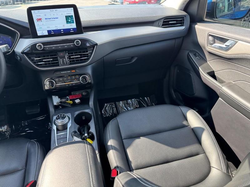 used 2022 Ford Escape car, priced at $23,995