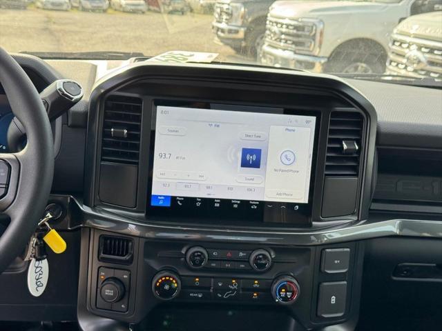 new 2025 Ford F-150 car, priced at $43,693