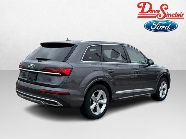 used 2024 Audi Q7 car, priced at $44,995