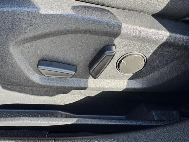 used 2024 Ford Edge car, priced at $27,995