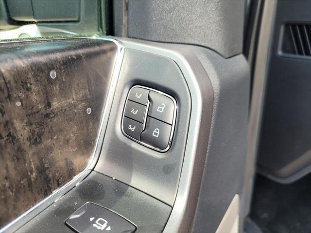 new 2025 Ford F-250 car, priced at $74,300
