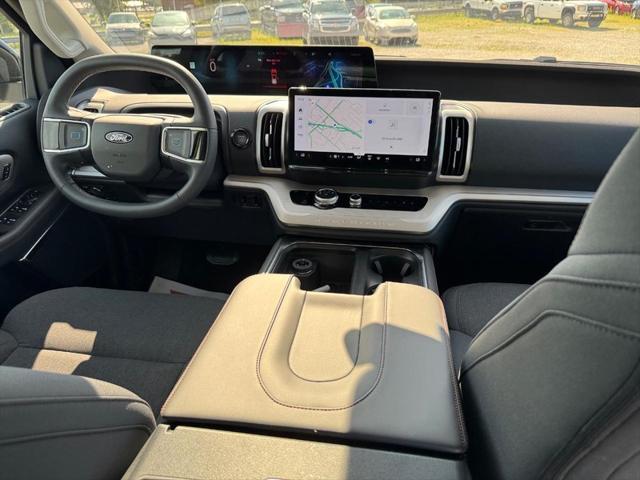 new 2025 Ford Expedition Max car, priced at $68,386