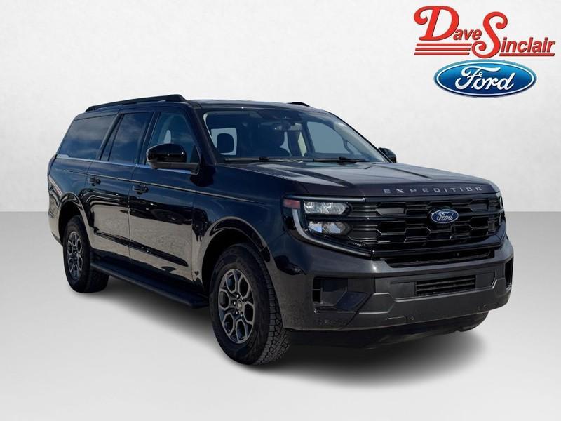 new 2025 Ford Expedition Max car, priced at $69,098