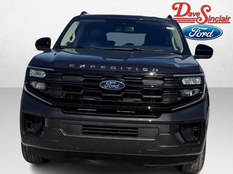 new 2025 Ford Expedition Max car, priced at $69,098