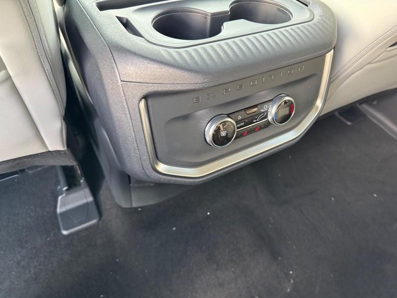 new 2025 Ford Expedition Max car, priced at $79,472