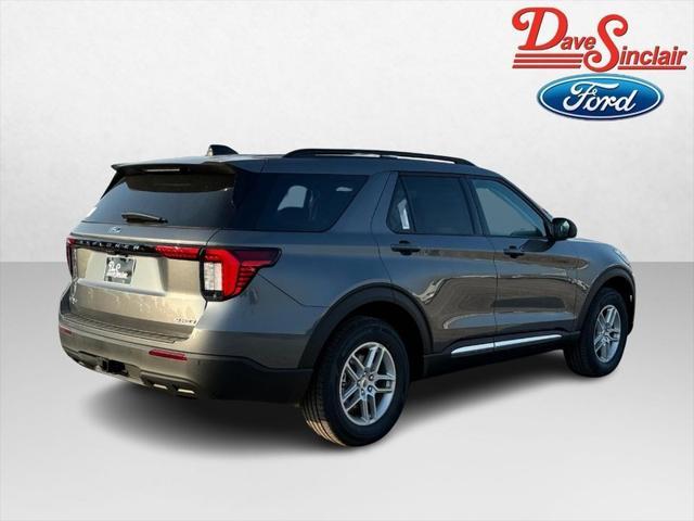 new 2025 Ford Explorer car, priced at $40,672