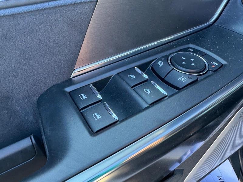 new 2025 Ford F-150 car, priced at $75,993