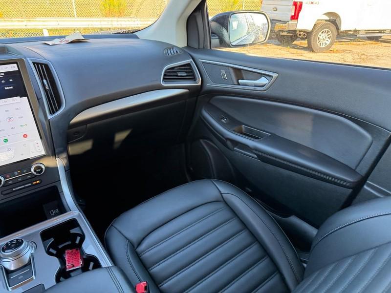 used 2024 Ford Edge car, priced at $28,995