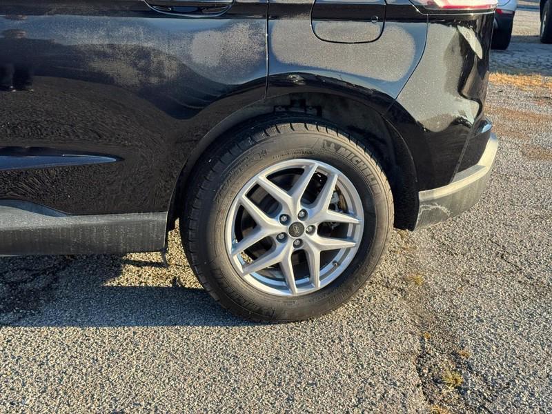 used 2024 Ford Edge car, priced at $28,995